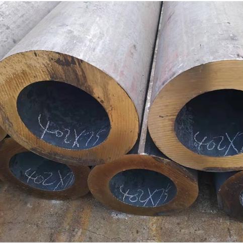 山（shān）東無縫鋼（gāng）管廠 厚壁無縫鋼管價格